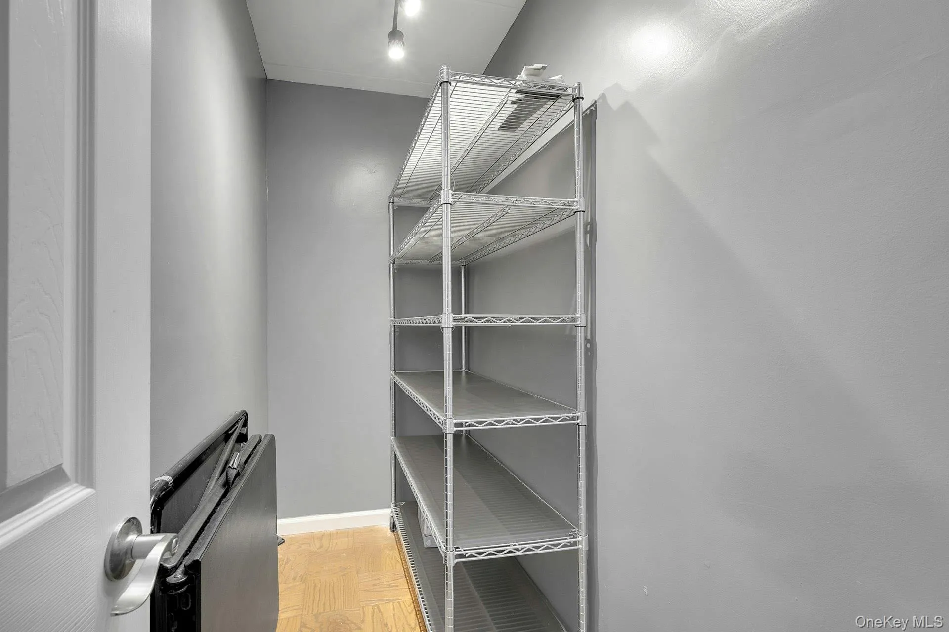 1101 Midland Avenue, Yonkers, NY, 1 Bedroom Bedrooms, 3 Rooms Rooms,1 BathroomBathrooms,Residential,For Rent,Midland,0,1014165 1101 Midland Avenue, Yonkers, NY, 1 Bedroom Bedrooms, 3 Rooms Rooms,1 BathroomBathrooms,Residential,For Rent,Midland,0,1014165