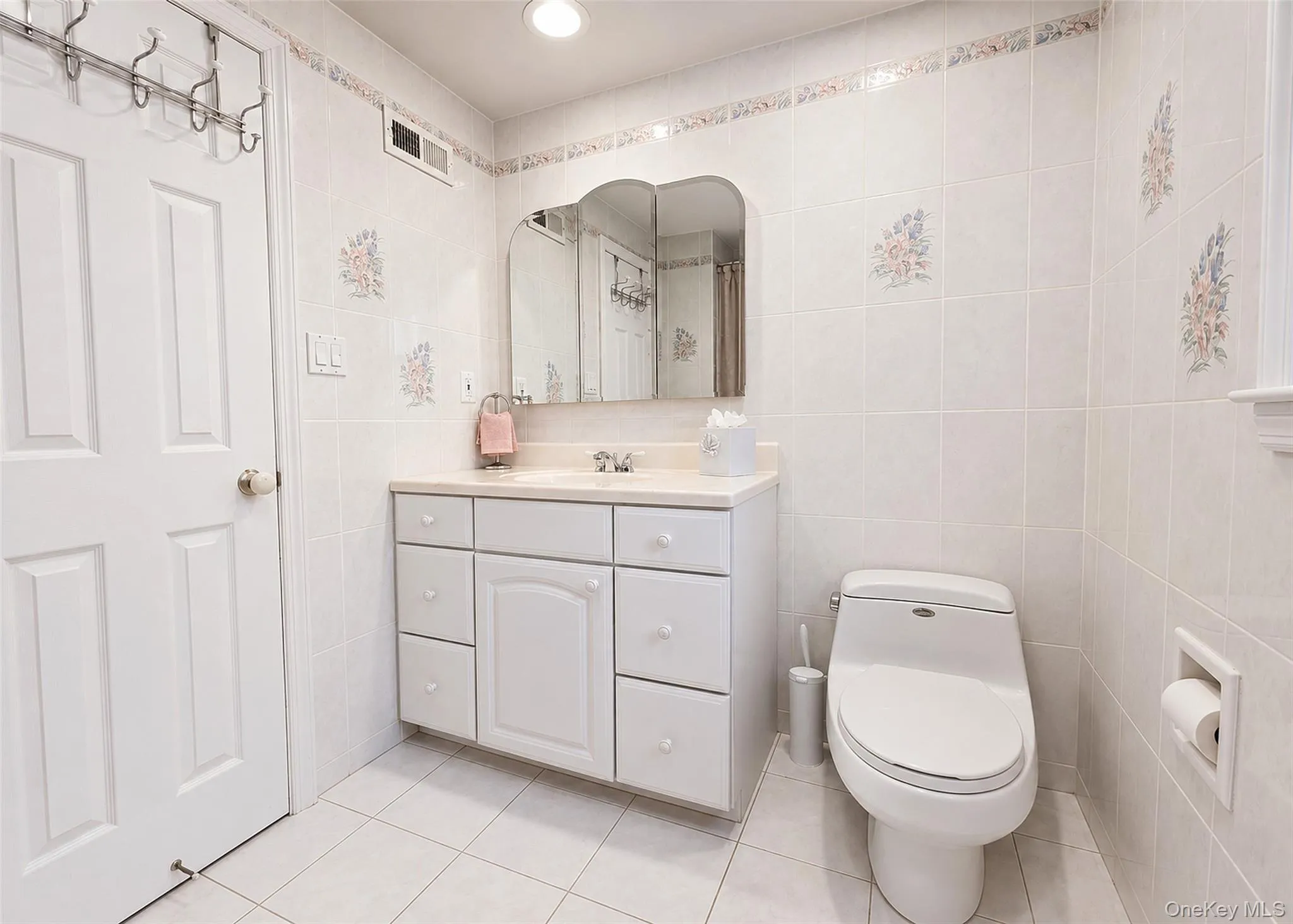 185 Tree Road, Brookhaven, NY, 3 Bedrooms Bedrooms, 8 Rooms Rooms,2 BathroomsBathrooms,Residential,For Rent,Tree,0,1014166 185 Tree Road, Brookhaven, NY, 3 Bedrooms Bedrooms, 8 Rooms Rooms,2 BathroomsBathrooms,Residential,For Rent,Tree,0,1014166