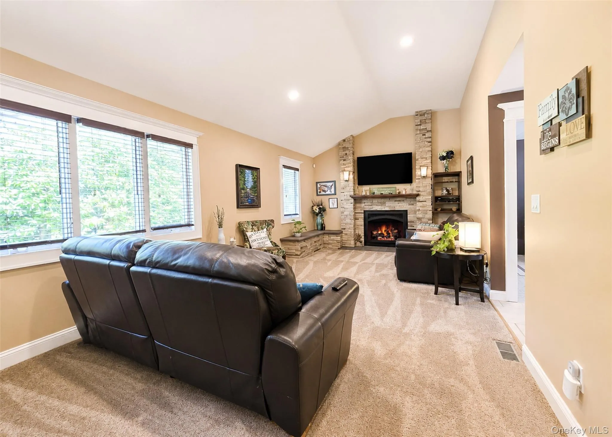 185 Tree Road, Brookhaven, NY, 3 Bedrooms Bedrooms, 8 Rooms Rooms,2 BathroomsBathrooms,Residential,For Rent,Tree,0,1014166 185 Tree Road, Brookhaven, NY, 3 Bedrooms Bedrooms, 8 Rooms Rooms,2 BathroomsBathrooms,Residential,For Rent,Tree,0,1014166