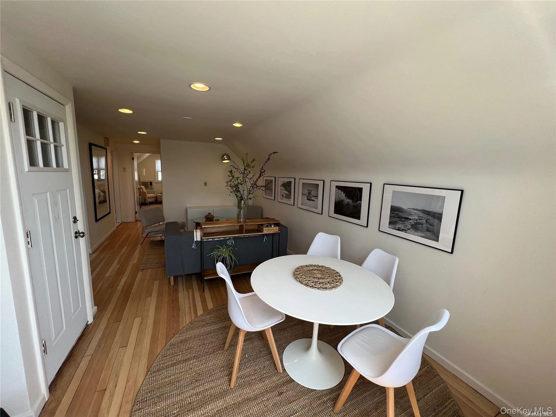 545 Park Avenue, Long Beach, NY, 1 Bedroom Bedrooms, 4 Rooms Rooms,1 BathroomBathrooms,Residential Lease,For Rent,Park,0,1014168 545 Park Avenue, Long Beach, NY, 1 Bedroom Bedrooms, 4 Rooms Rooms,1 BathroomBathrooms,Residential Lease,For Rent,Park,0,1014168