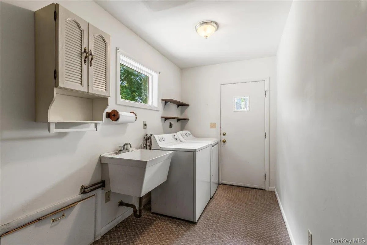 laundry and side entrance - conveniently located on main living floor laundry and side entrance - conveniently located on main living floor