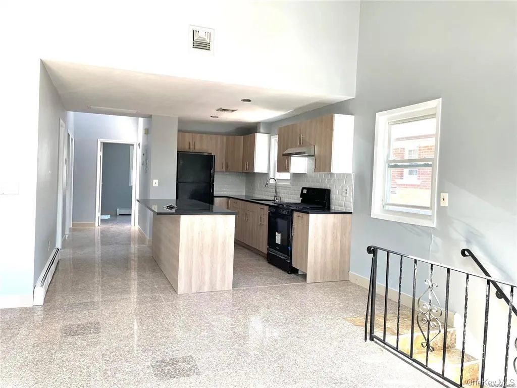 256-15 58 Avenue, New York, NY, 3 Bedrooms Bedrooms, 5 Rooms Rooms,2 BathroomsBathrooms,Residential Lease,For Rent,58,0,1014172 256-15 58 Avenue, New York, NY, 3 Bedrooms Bedrooms, 5 Rooms Rooms,2 BathroomsBathrooms,Residential Lease,For Rent,58,0,1014172
