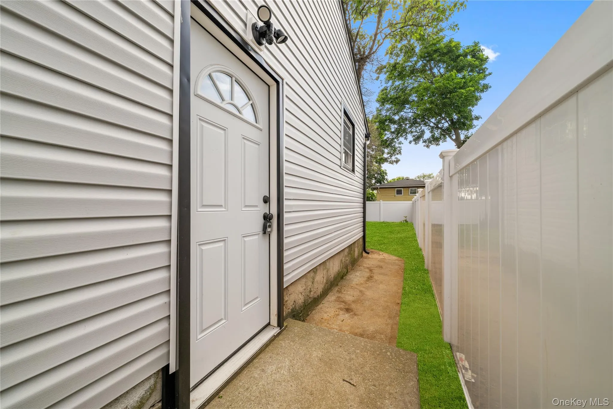 207 Wright Street, North Hempstead, NY, 3 Bedrooms Bedrooms, 6 Rooms Rooms,2 BathroomsBathrooms,Residential,For Rent,Wright,0,1014173 207 Wright Street, North Hempstead, NY, 3 Bedrooms Bedrooms, 6 Rooms Rooms,2 BathroomsBathrooms,Residential,For Rent,Wright,0,1014173