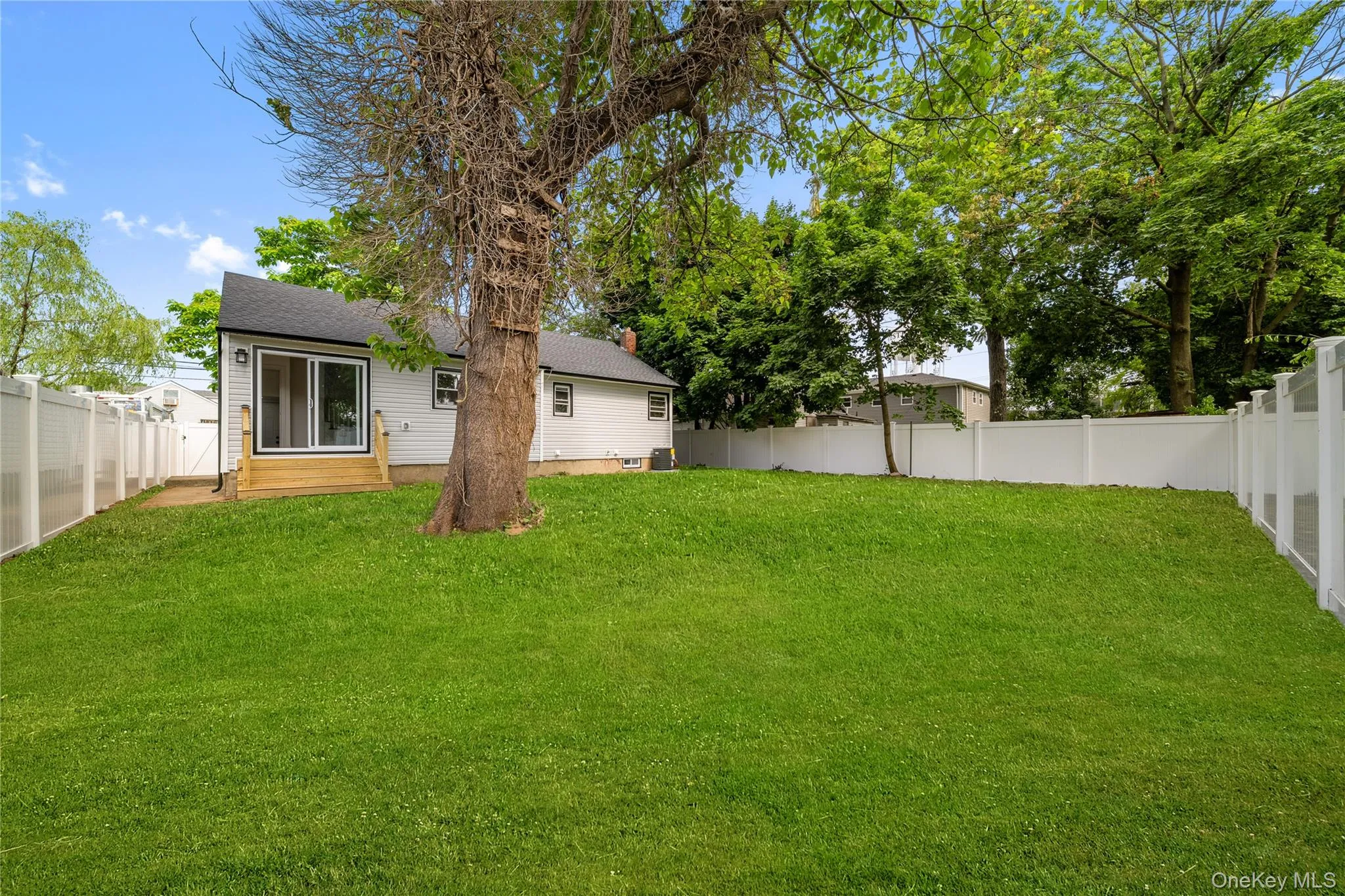 207 Wright Street, North Hempstead, NY, 3 Bedrooms Bedrooms, 6 Rooms Rooms,2 BathroomsBathrooms,Residential,For Rent,Wright,0,1014173 207 Wright Street, North Hempstead, NY, 3 Bedrooms Bedrooms, 6 Rooms Rooms,2 BathroomsBathrooms,Residential,For Rent,Wright,0,1014173