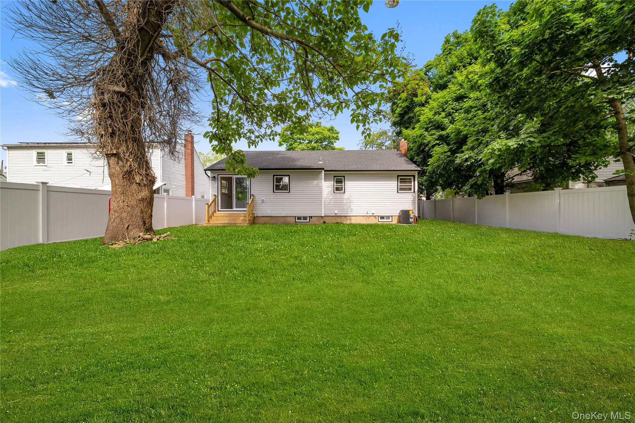 207 Wright Street, North Hempstead, NY, 3 Bedrooms Bedrooms, 6 Rooms Rooms,2 BathroomsBathrooms,Residential,For Rent,Wright,0,1014173 207 Wright Street, North Hempstead, NY, 3 Bedrooms Bedrooms, 6 Rooms Rooms,2 BathroomsBathrooms,Residential,For Rent,Wright,0,1014173