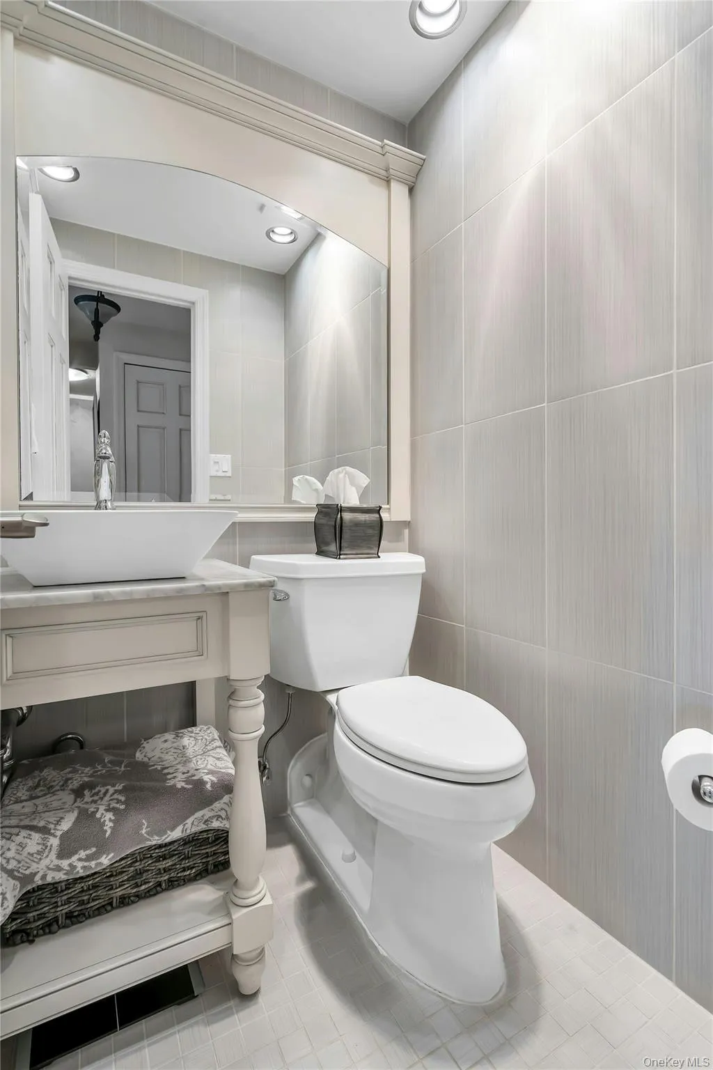 2 Richmond Road, Hempstead, NY, 1 Bedroom Bedrooms, 4 Rooms Rooms,1 BathroomBathrooms,Residential,For Rent,Richmond,0,KEY1014176 2 Richmond Road, Hempstead, NY, 1 Bedroom Bedrooms, 4 Rooms Rooms,1 BathroomBathrooms,Residential,For Rent,Richmond,0,KEY1014176