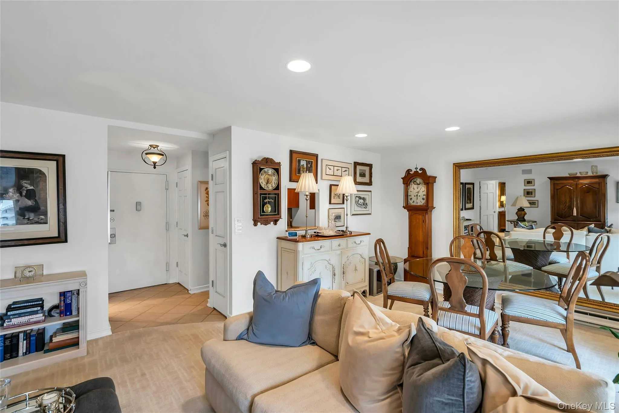 2 Richmond Road, Hempstead, NY, 1 Bedroom Bedrooms, 4 Rooms Rooms,1 BathroomBathrooms,Residential,For Rent,Richmond,0,KEY1014176 2 Richmond Road, Hempstead, NY, 1 Bedroom Bedrooms, 4 Rooms Rooms,1 BathroomBathrooms,Residential,For Rent,Richmond,0,KEY1014176