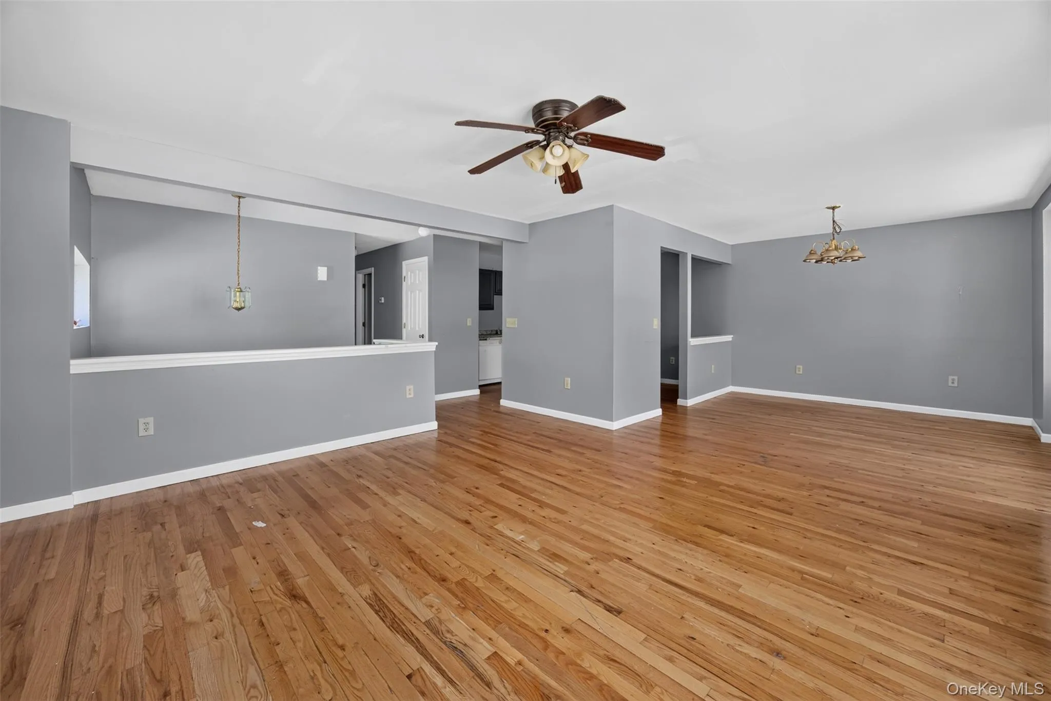 41 Genung Street, Middletown, NY, 4 Bedrooms Bedrooms, 8 Rooms Rooms,3 BathroomsBathrooms,Residential Lease,For Rent,Genung,0,1014178 41 Genung Street, Middletown, NY, 4 Bedrooms Bedrooms, 8 Rooms Rooms,3 BathroomsBathrooms,Residential Lease,For Rent,Genung,0,1014178