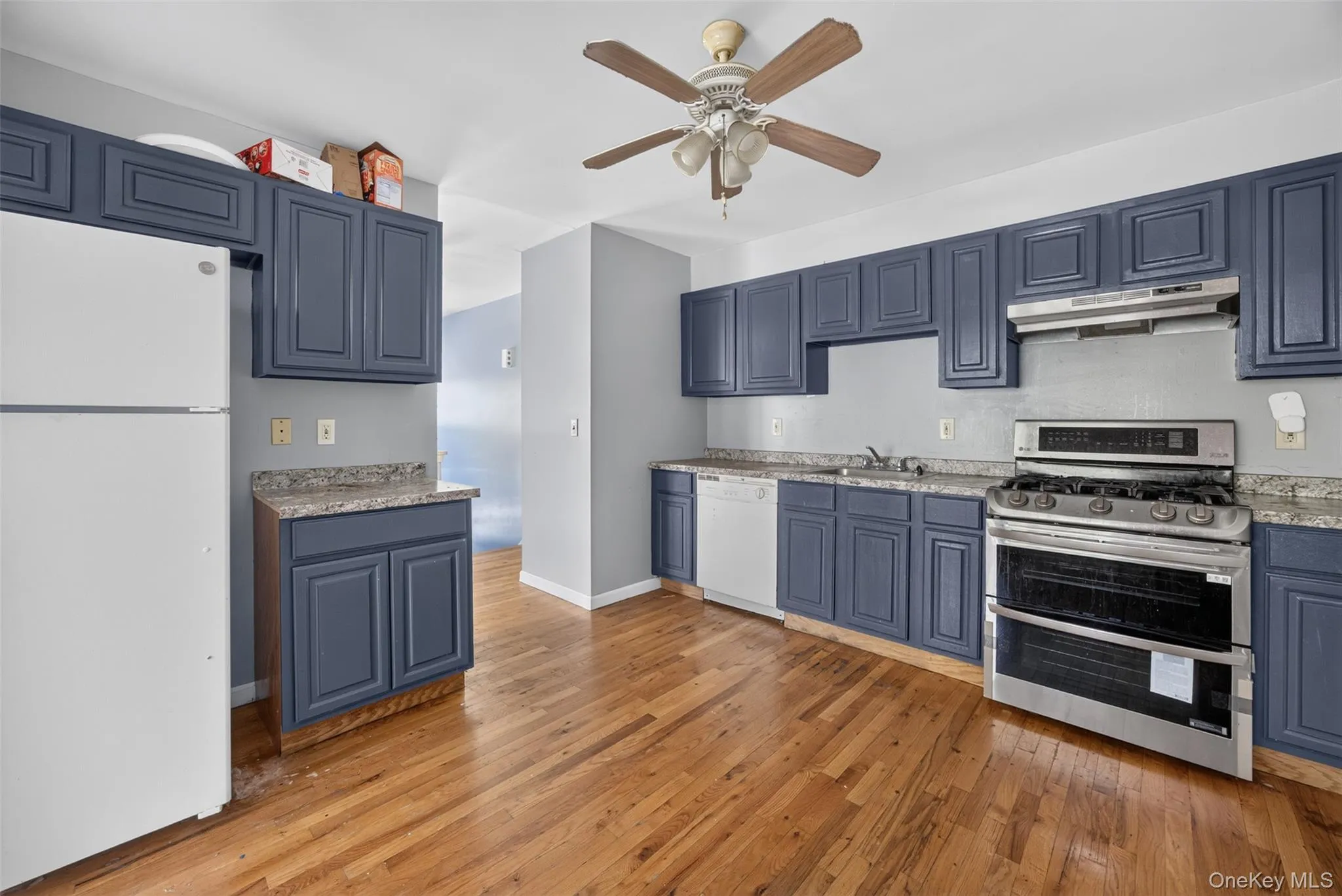 41 Genung Street, Middletown, NY, 4 Bedrooms Bedrooms, 8 Rooms Rooms,3 BathroomsBathrooms,Residential Lease,For Rent,Genung,0,1014178 41 Genung Street, Middletown, NY, 4 Bedrooms Bedrooms, 8 Rooms Rooms,3 BathroomsBathrooms,Residential Lease,For Rent,Genung,0,1014178