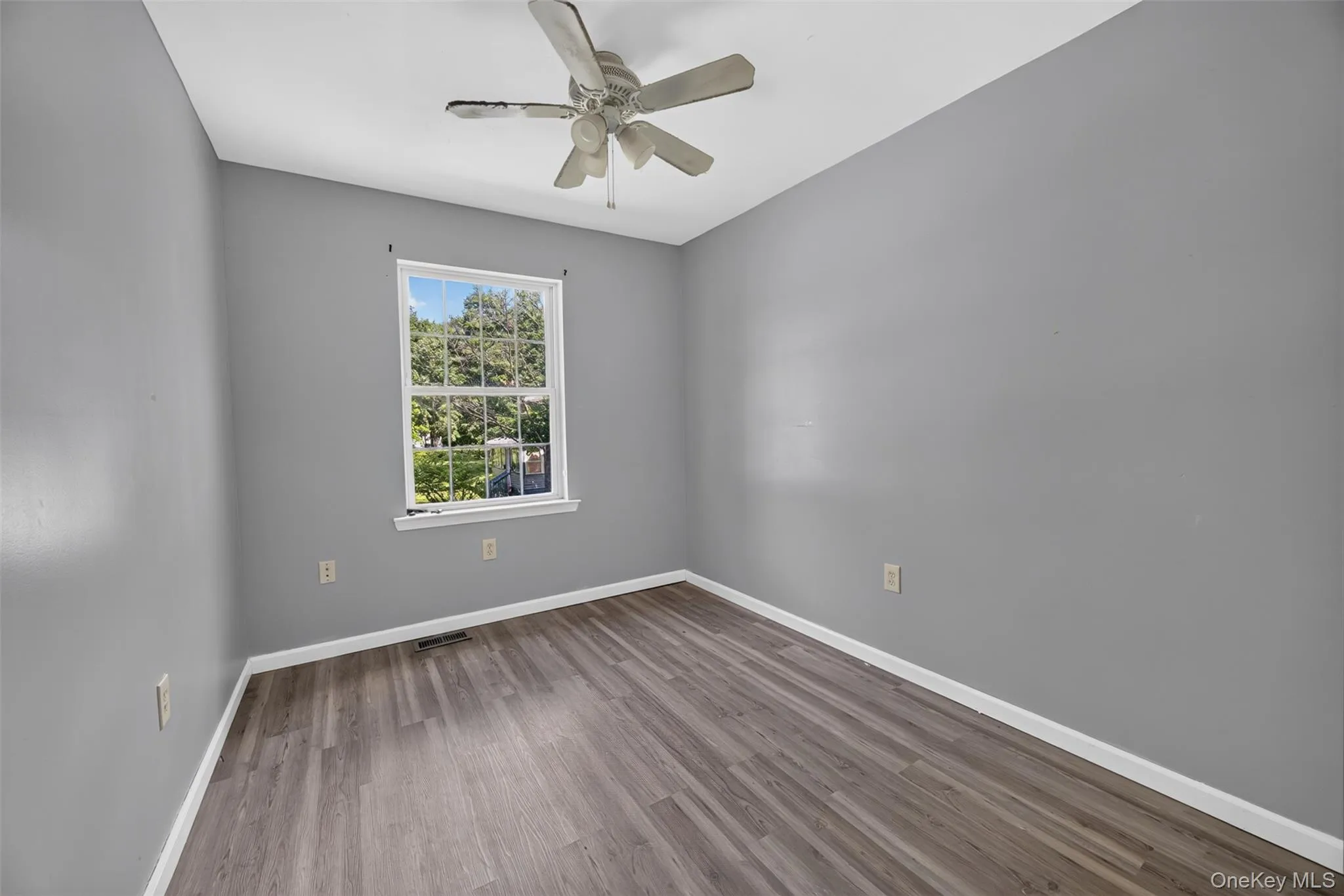 41 Genung Street, Middletown, NY, 4 Bedrooms Bedrooms, 8 Rooms Rooms,3 BathroomsBathrooms,Residential Lease,For Rent,Genung,0,1014178 41 Genung Street, Middletown, NY, 4 Bedrooms Bedrooms, 8 Rooms Rooms,3 BathroomsBathrooms,Residential Lease,For Rent,Genung,0,1014178