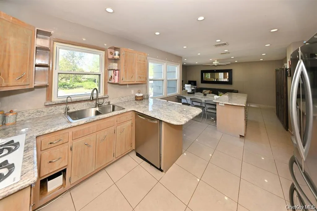 11 Deerwood Road, Ramapo, NY, 4 Bedrooms Bedrooms, 9 Rooms Rooms,2 BathroomsBathrooms,Residential,For Rent,Deerwood,0,1014179 11 Deerwood Road, Ramapo, NY, 4 Bedrooms Bedrooms, 9 Rooms Rooms,2 BathroomsBathrooms,Residential,For Rent,Deerwood,0,1014179