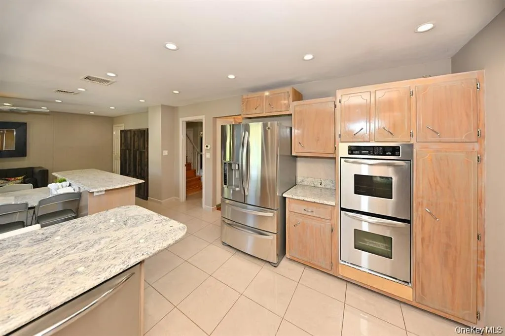 11 Deerwood Road, Ramapo, NY, 4 Bedrooms Bedrooms, 9 Rooms Rooms,2 BathroomsBathrooms,Residential,For Rent,Deerwood,0,1014179 11 Deerwood Road, Ramapo, NY, 4 Bedrooms Bedrooms, 9 Rooms Rooms,2 BathroomsBathrooms,Residential,For Rent,Deerwood,0,1014179