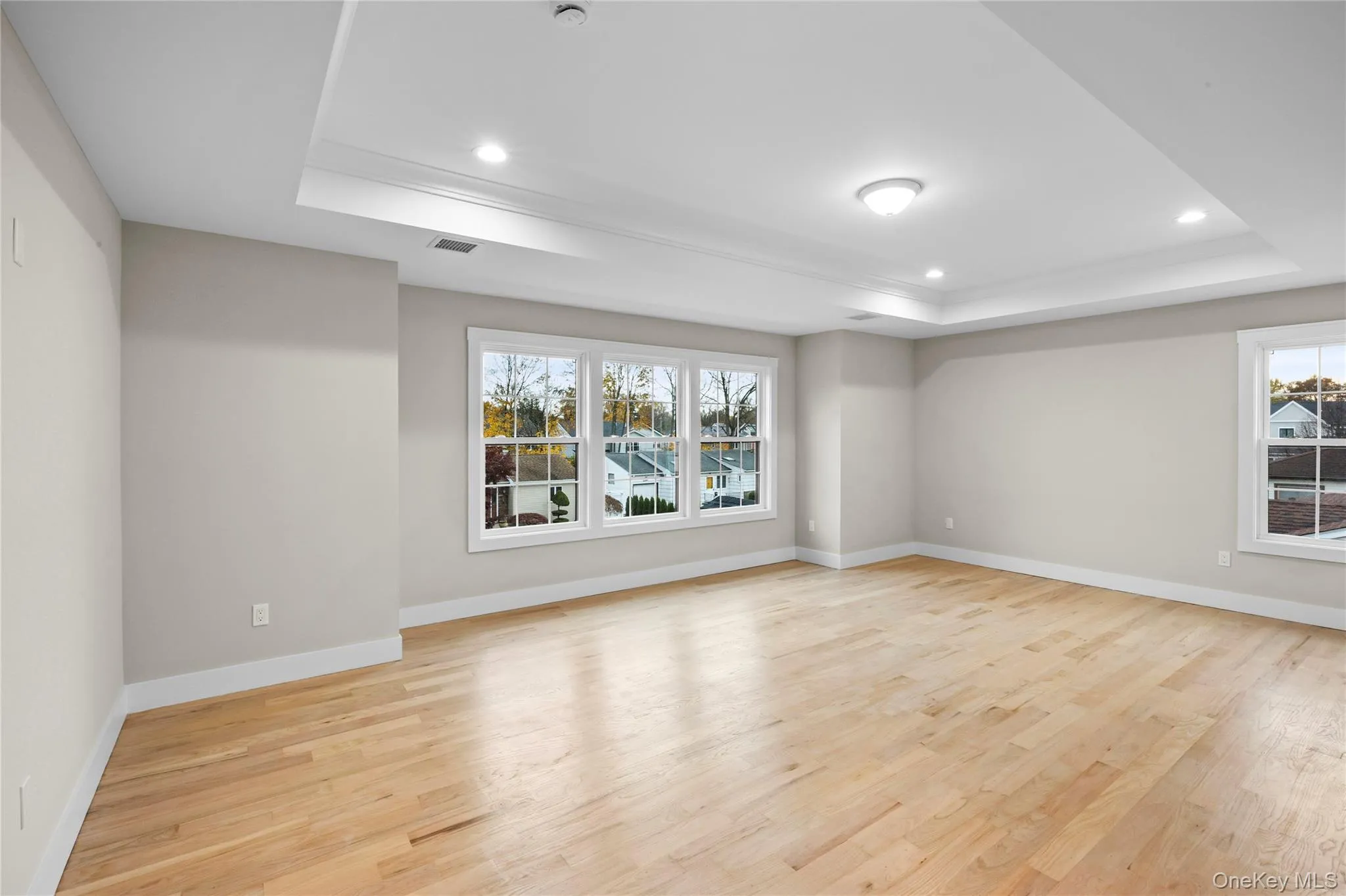 21 Devon Road, Oyster Bay, NY, 5 Bedrooms Bedrooms, 11 Rooms Rooms,3 BathroomsBathrooms,Residential,For Rent,Devon,0,1014185 21 Devon Road, Oyster Bay, NY, 5 Bedrooms Bedrooms, 11 Rooms Rooms,3 BathroomsBathrooms,Residential,For Rent,Devon,0,1014185