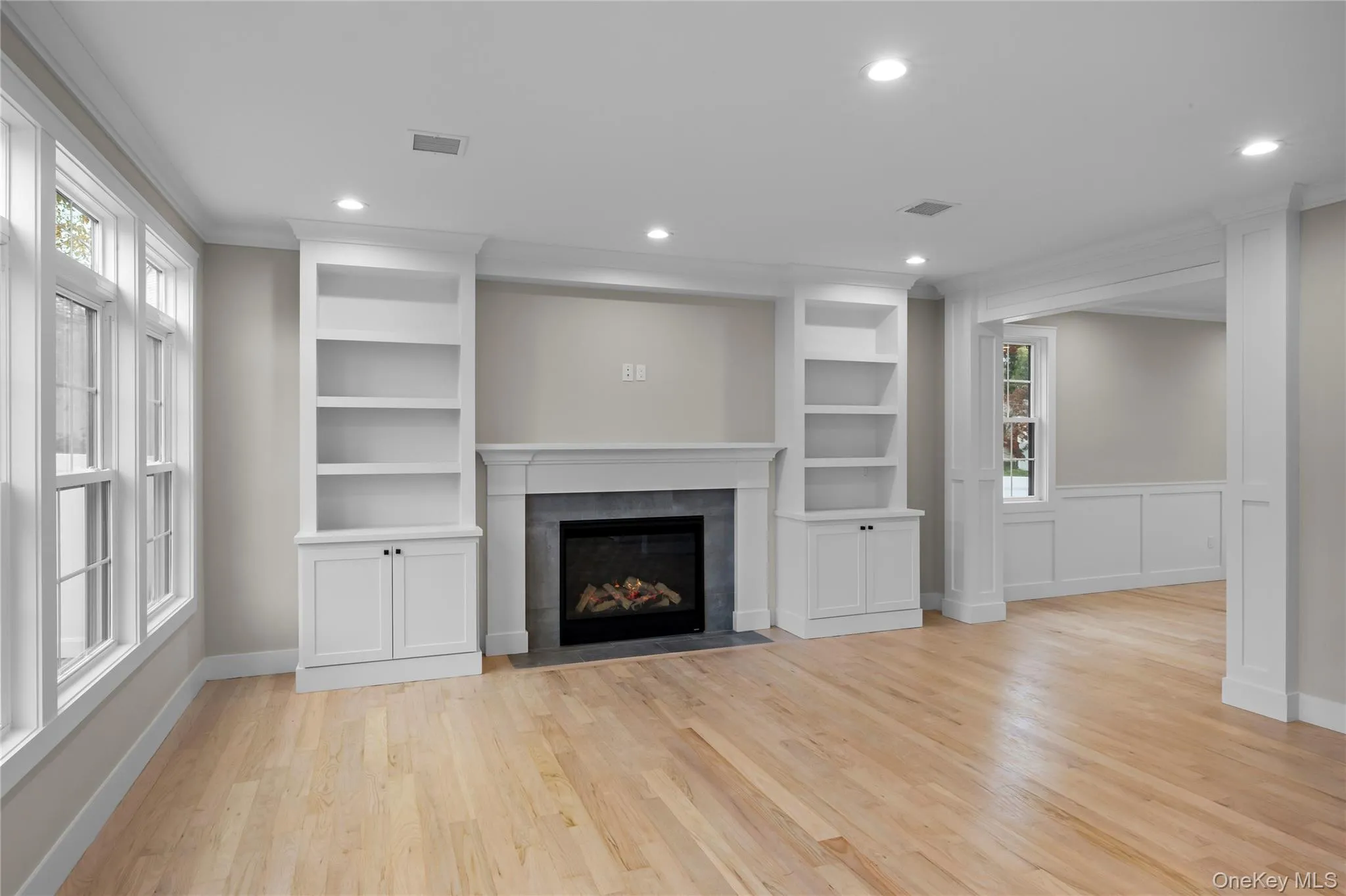 21 Devon Road, Oyster Bay, NY, 5 Bedrooms Bedrooms, 11 Rooms Rooms,3 BathroomsBathrooms,Residential,For Rent,Devon,0,1014185 21 Devon Road, Oyster Bay, NY, 5 Bedrooms Bedrooms, 11 Rooms Rooms,3 BathroomsBathrooms,Residential,For Rent,Devon,0,1014185