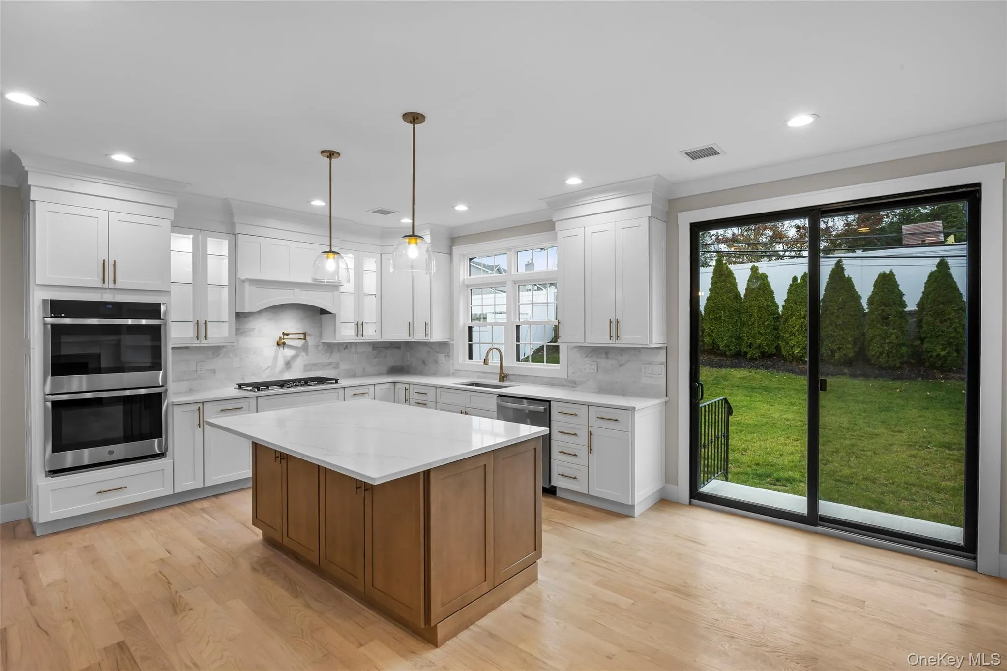 21 Devon Road, Oyster Bay, NY, 5 Bedrooms Bedrooms, 11 Rooms Rooms,3 BathroomsBathrooms,Residential,For Rent,Devon,0,1014185 21 Devon Road, Oyster Bay, NY, 5 Bedrooms Bedrooms, 11 Rooms Rooms,3 BathroomsBathrooms,Residential,For Rent,Devon,0,1014185