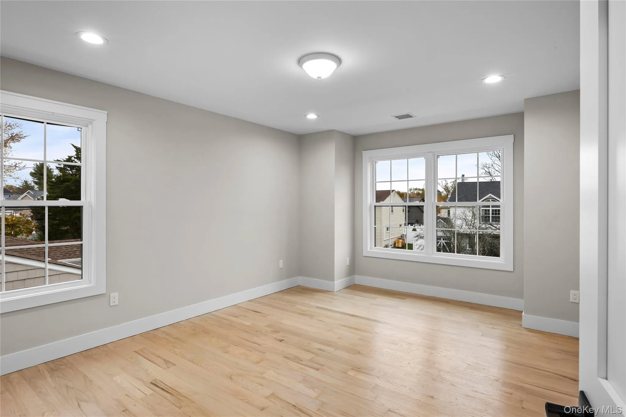 21 Devon Road, Oyster Bay, NY, 5 Bedrooms Bedrooms, 11 Rooms Rooms,3 BathroomsBathrooms,Residential,For Rent,Devon,0,1014185 21 Devon Road, Oyster Bay, NY, 5 Bedrooms Bedrooms, 11 Rooms Rooms,3 BathroomsBathrooms,Residential,For Rent,Devon,0,1014185