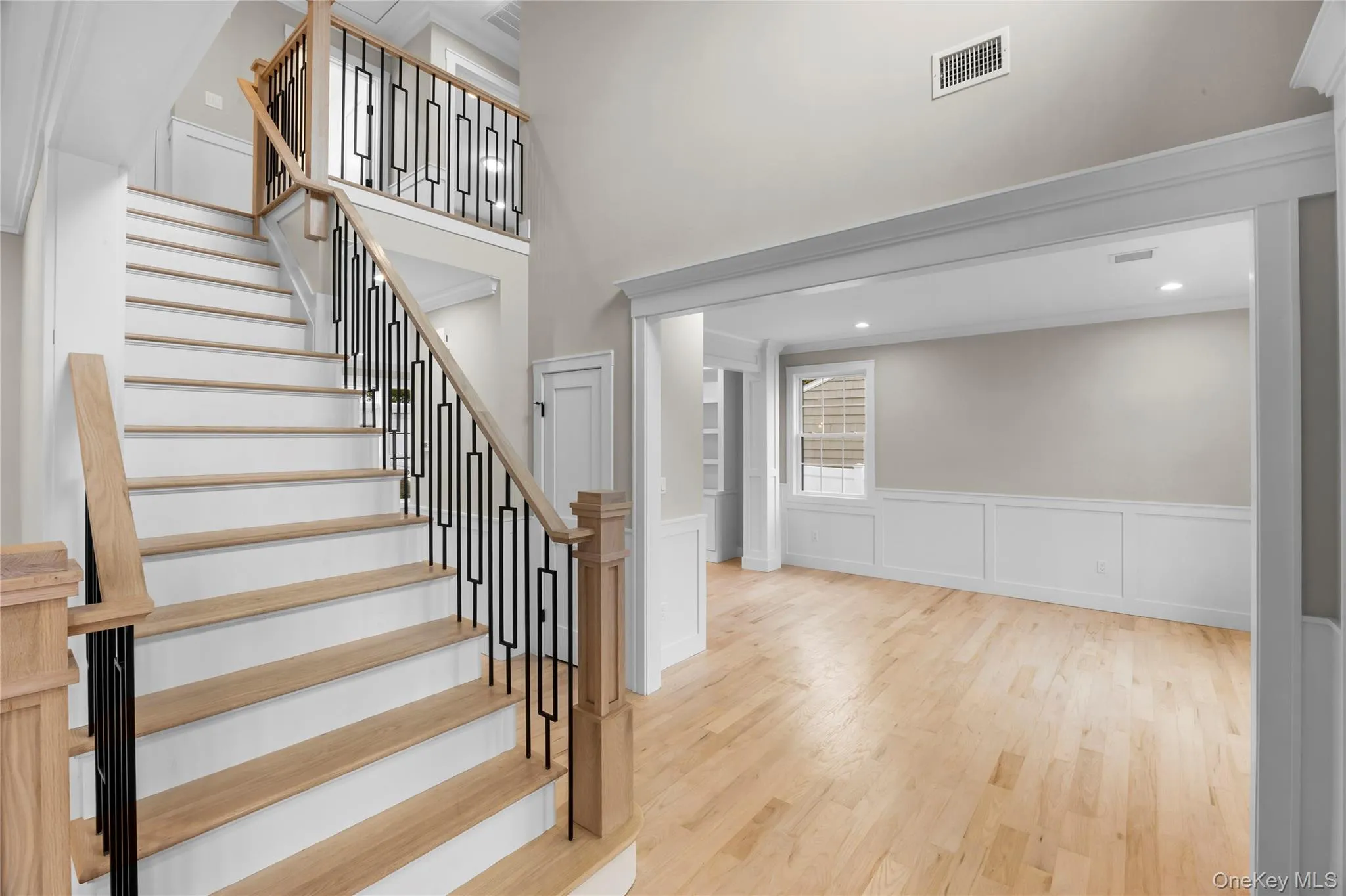 21 Devon Road, Oyster Bay, NY, 5 Bedrooms Bedrooms, 11 Rooms Rooms,3 BathroomsBathrooms,Residential,For Rent,Devon,0,1014185 21 Devon Road, Oyster Bay, NY, 5 Bedrooms Bedrooms, 11 Rooms Rooms,3 BathroomsBathrooms,Residential,For Rent,Devon,0,1014185
