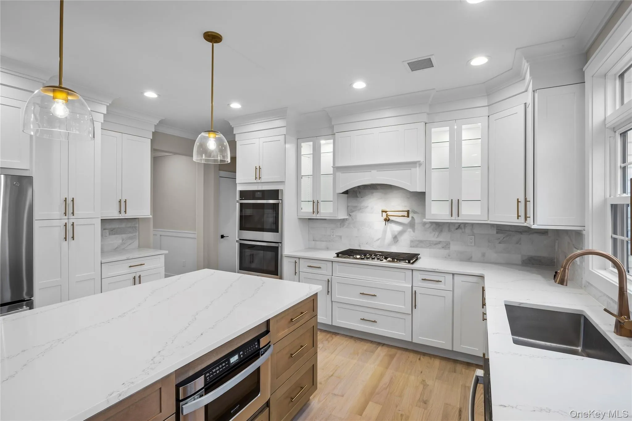 21 Devon Road, Oyster Bay, NY, 5 Bedrooms Bedrooms, 11 Rooms Rooms,3 BathroomsBathrooms,Residential,For Rent,Devon,0,1014185 21 Devon Road, Oyster Bay, NY, 5 Bedrooms Bedrooms, 11 Rooms Rooms,3 BathroomsBathrooms,Residential,For Rent,Devon,0,1014185