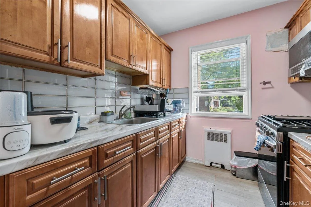 87-29 Marengo Street, New York, NY, 2 Bedrooms Bedrooms, 5 Rooms Rooms,1 BathroomBathrooms,Residential,For Rent,Marengo,0,1014187 87-29 Marengo Street, New York, NY, 2 Bedrooms Bedrooms, 5 Rooms Rooms,1 BathroomBathrooms,Residential,For Rent,Marengo,0,1014187