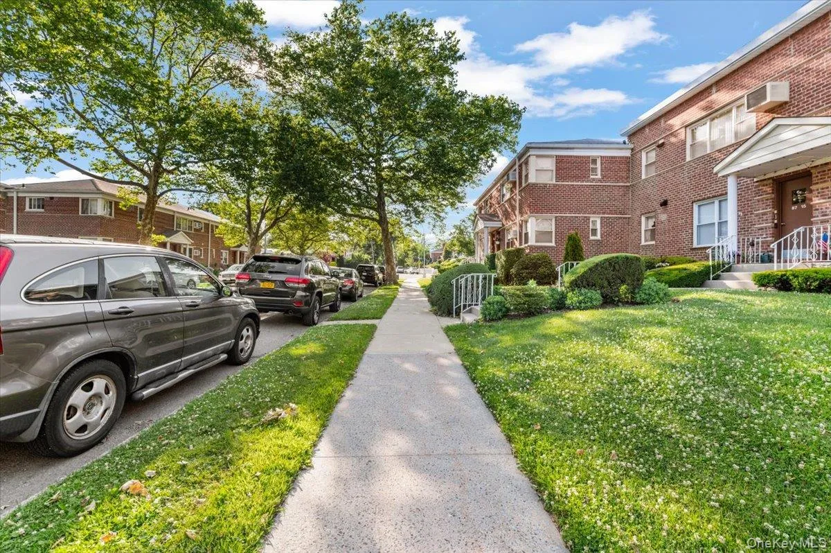 87-29 Marengo Street, New York, NY, 2 Bedrooms Bedrooms, 5 Rooms Rooms,1 BathroomBathrooms,Residential,For Rent,Marengo,0,1014187 87-29 Marengo Street, New York, NY, 2 Bedrooms Bedrooms, 5 Rooms Rooms,1 BathroomBathrooms,Residential,For Rent,Marengo,0,1014187