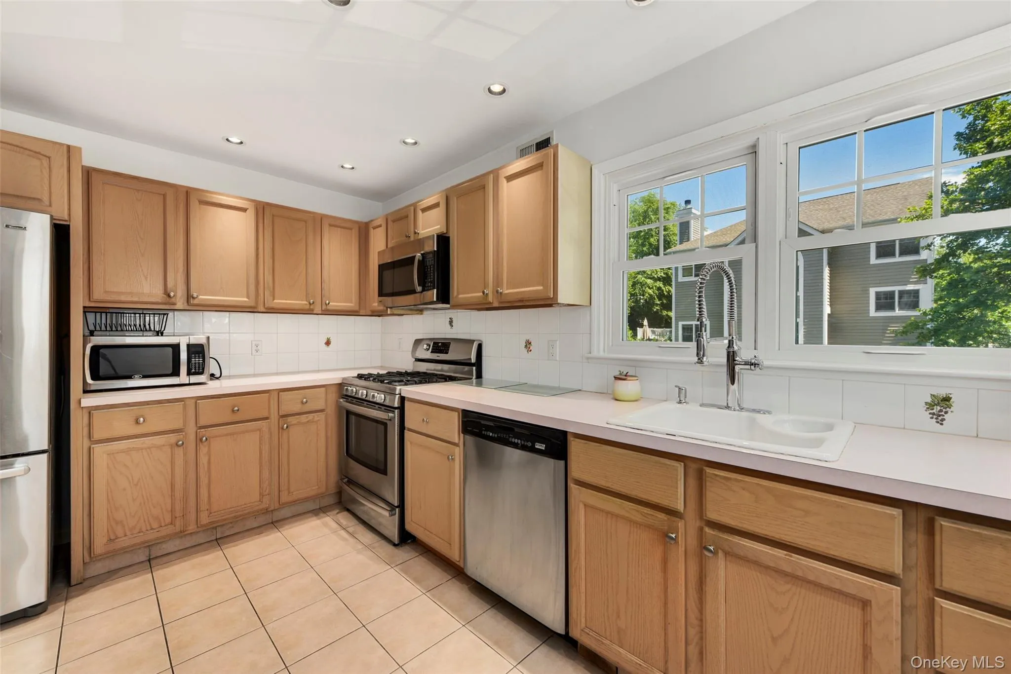 21 Brookridge Court, Rye Town, NY, 3 Bedrooms Bedrooms, 7 Rooms Rooms,2 BathroomsBathrooms,Residential,For Rent,Brookridge,0,1014189 21 Brookridge Court, Rye Town, NY, 3 Bedrooms Bedrooms, 7 Rooms Rooms,2 BathroomsBathrooms,Residential,For Rent,Brookridge,0,1014189