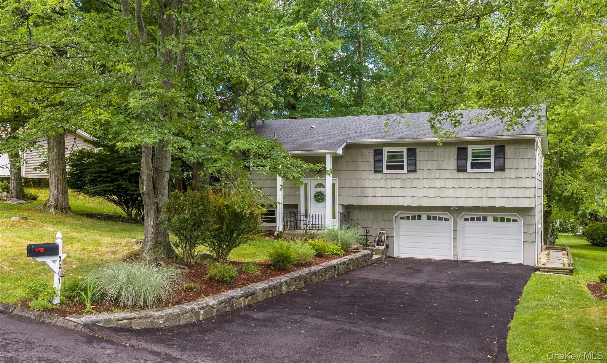 3207 Ronit Court, Yorktown, NY, 3 Bedrooms Bedrooms, 8 Rooms Rooms,3 BathroomsBathrooms,Residential,For Rent,Ronit,0,1014190 3207 Ronit Court, Yorktown, NY, 3 Bedrooms Bedrooms, 8 Rooms Rooms,3 BathroomsBathrooms,Residential,For Rent,Ronit,0,1014190
