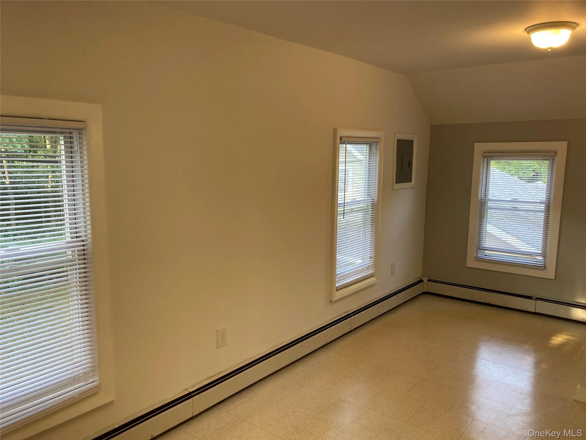 1117-1119 Milton Turnpike, Plattekill, NY, 1 Bedroom Bedrooms, 5 Rooms Rooms,1 BathroomBathrooms,Residential Lease,For Rent,Milton,0,1014192 1117-1119 Milton Turnpike, Plattekill, NY, 1 Bedroom Bedrooms, 5 Rooms Rooms,1 BathroomBathrooms,Residential Lease,For Rent,Milton,0,1014192