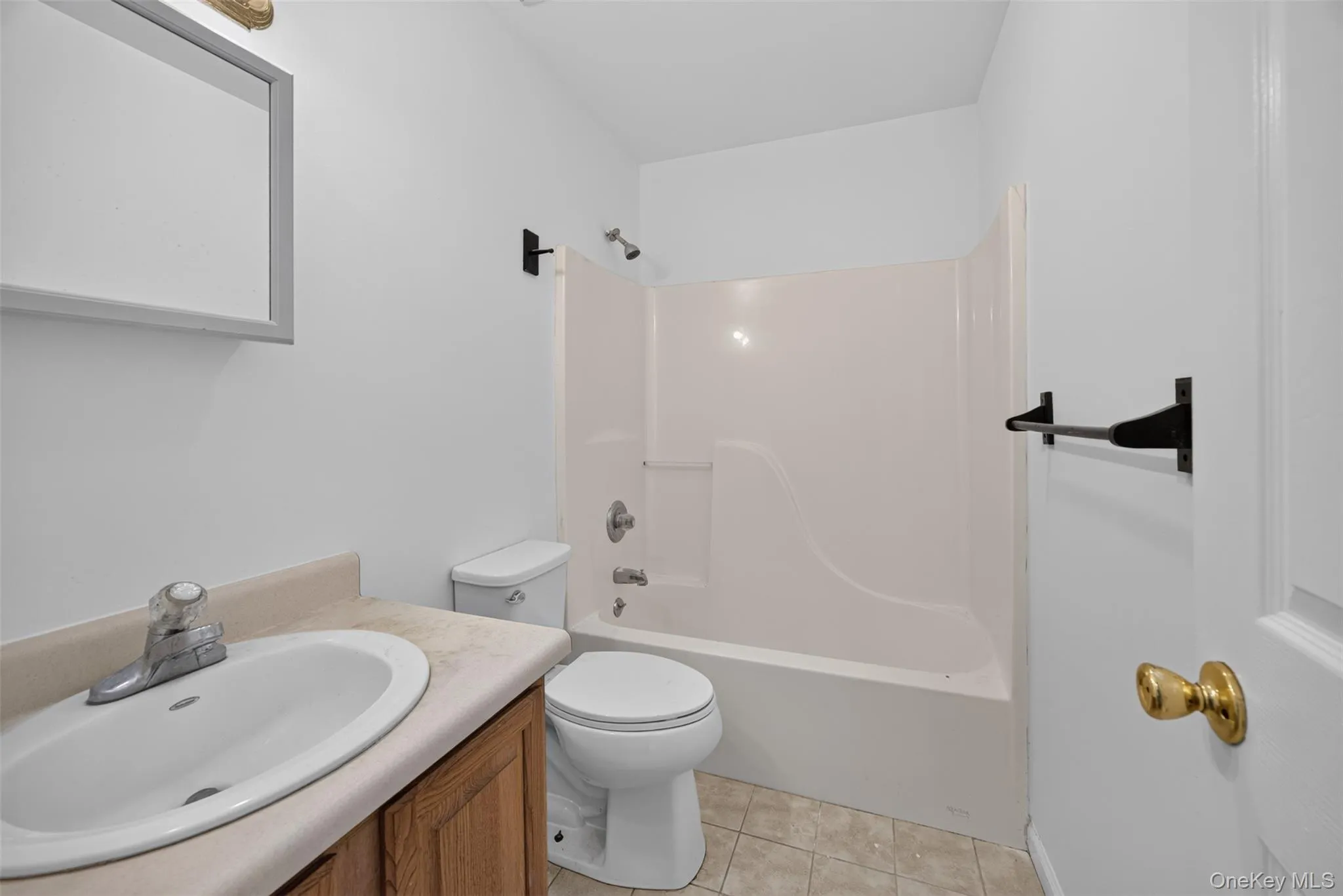 41 Genung Street, Middletown, NY, 4 Bedrooms Bedrooms, 8 Rooms Rooms,3 BathroomsBathrooms,Residential Lease,For Rent,Genung,0,1014196 41 Genung Street, Middletown, NY, 4 Bedrooms Bedrooms, 8 Rooms Rooms,3 BathroomsBathrooms,Residential Lease,For Rent,Genung,0,1014196