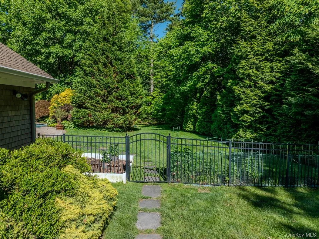 55 Wynn Court, Oyster Bay, NY, 4 Bedrooms Bedrooms, 8 Rooms Rooms,4 BathroomsBathrooms,Residential,For Rent,Wynn,0,1014197 55 Wynn Court, Oyster Bay, NY, 4 Bedrooms Bedrooms, 8 Rooms Rooms,4 BathroomsBathrooms,Residential,For Rent,Wynn,0,1014197