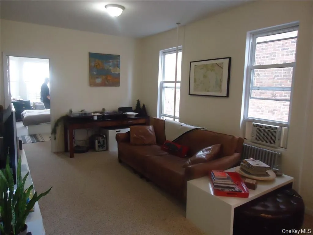 33 Washington Avenue, Greenburgh, NY, 3 Bedrooms Bedrooms, 5 Rooms Rooms,1 BathroomBathrooms,Residential Lease,For Rent,Washington,0,1014200 33 Washington Avenue, Greenburgh, NY, 3 Bedrooms Bedrooms, 5 Rooms Rooms,1 BathroomBathrooms,Residential Lease,For Rent,Washington,0,1014200
