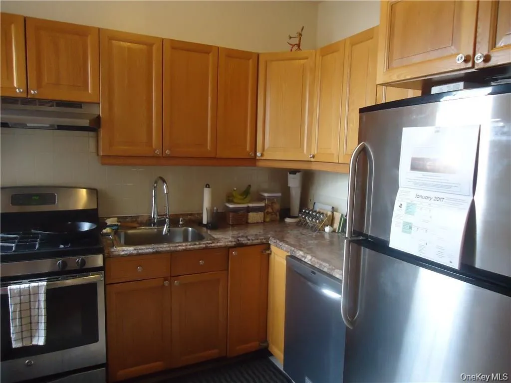 33 Washington Avenue, Greenburgh, NY, 3 Bedrooms Bedrooms, 5 Rooms Rooms,1 BathroomBathrooms,Residential Lease,For Rent,Washington,0,1014200 33 Washington Avenue, Greenburgh, NY, 3 Bedrooms Bedrooms, 5 Rooms Rooms,1 BathroomBathrooms,Residential Lease,For Rent,Washington,0,1014200