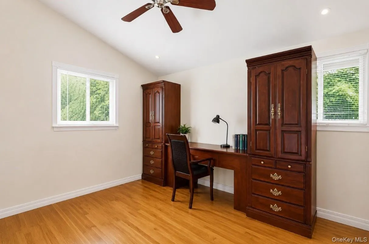 1020 Commack Road, Huntington, NY, 3 Bedrooms Bedrooms, 8 Rooms Rooms,3 BathroomsBathrooms,Residential,For Rent,Commack,0,1014206 1020 Commack Road, Huntington, NY, 3 Bedrooms Bedrooms, 8 Rooms Rooms,3 BathroomsBathrooms,Residential,For Rent,Commack,0,1014206