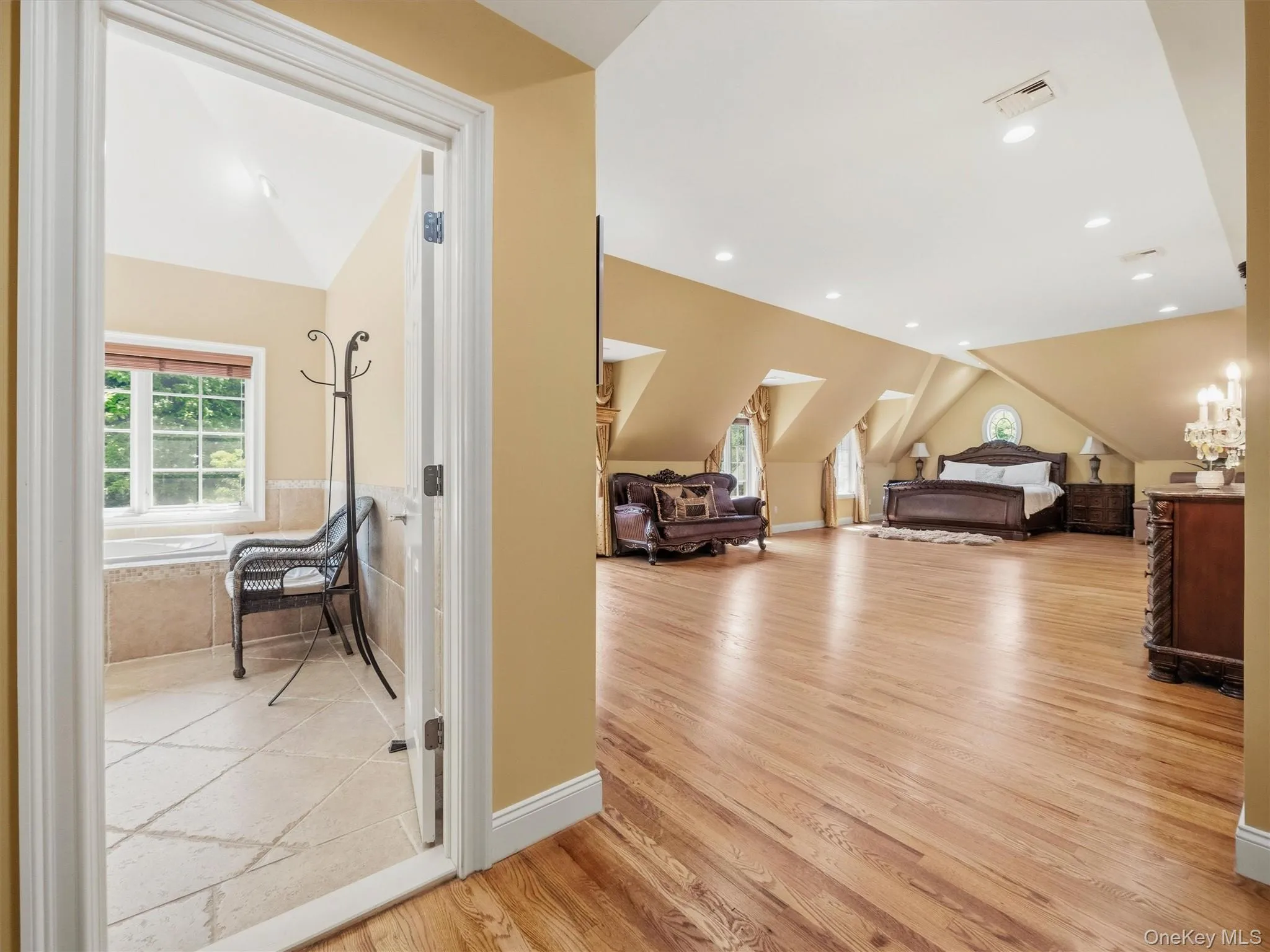 637 Mountain Road, Clarkstown, NY, 5 Bedrooms Bedrooms, 12 Rooms Rooms,5 BathroomsBathrooms,Residential,For Rent,Mountain,0,1014208 637 Mountain Road, Clarkstown, NY, 5 Bedrooms Bedrooms, 12 Rooms Rooms,5 BathroomsBathrooms,Residential,For Rent,Mountain,0,1014208