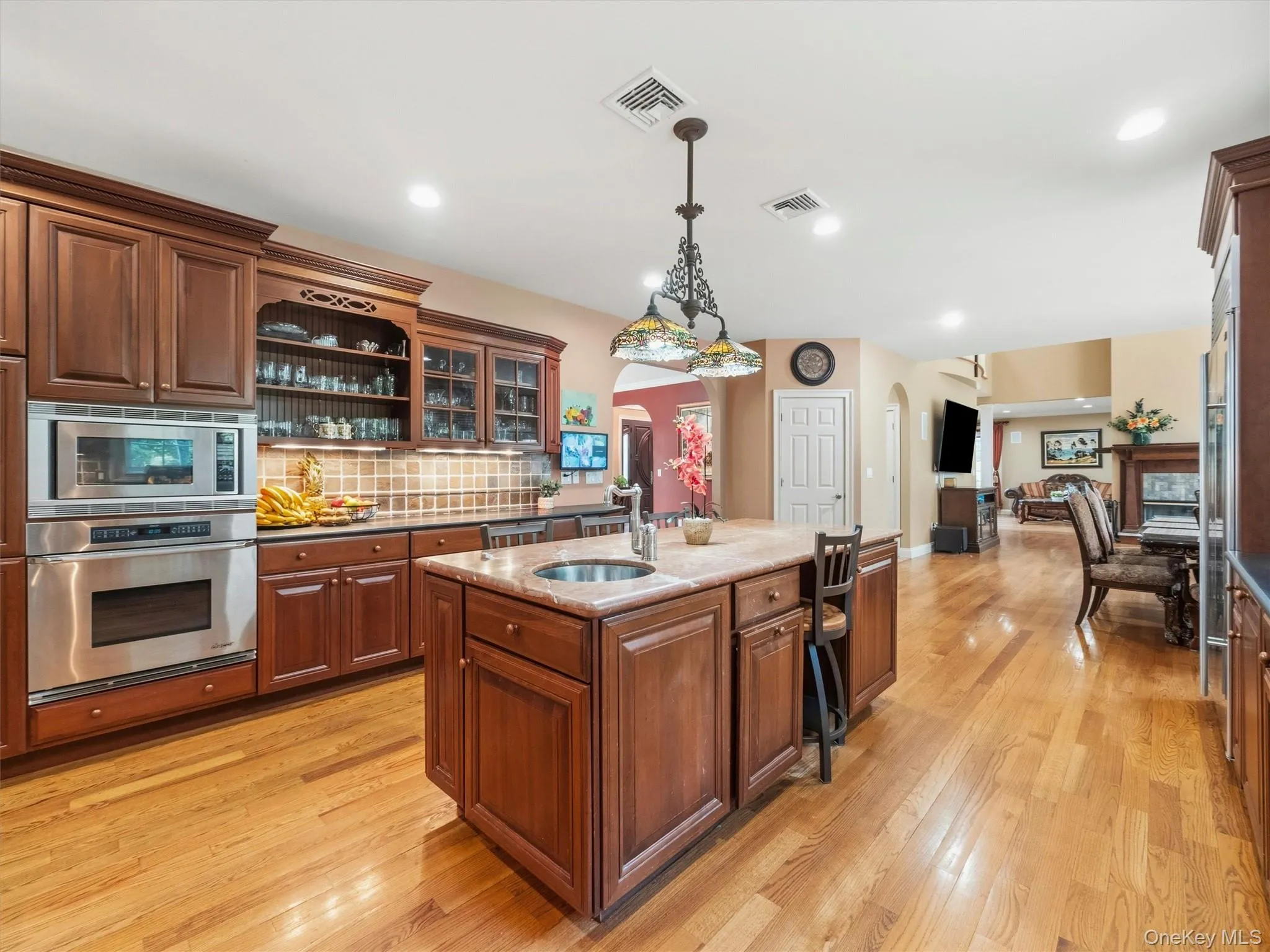 637 Mountain Road, Clarkstown, NY, 5 Bedrooms Bedrooms, 12 Rooms Rooms,5 BathroomsBathrooms,Residential,For Rent,Mountain,0,1014208 637 Mountain Road, Clarkstown, NY, 5 Bedrooms Bedrooms, 12 Rooms Rooms,5 BathroomsBathrooms,Residential,For Rent,Mountain,0,1014208
