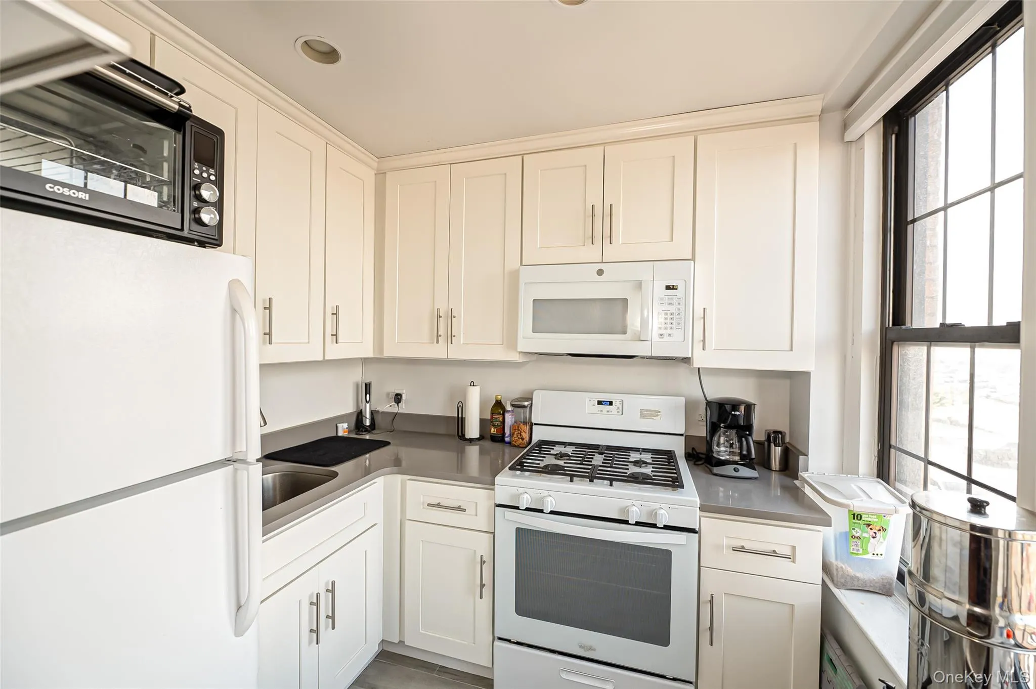 310 Riverside Boulevard, Long Beach, NY, 1 Bedroom Bedrooms, 3 Rooms Rooms,1 BathroomBathrooms,Residential,For Rent,Riverside,0,KEY1014210 310 Riverside Boulevard, Long Beach, NY, 1 Bedroom Bedrooms, 3 Rooms Rooms,1 BathroomBathrooms,Residential,For Rent,Riverside,0,KEY1014210