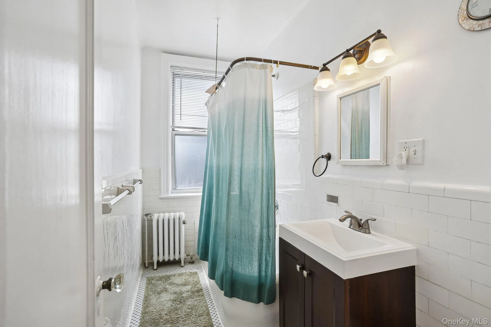 445 Gramatan Ave, Mount Vernon, NY, 2 Bedrooms Bedrooms, 4 Rooms Rooms,1 BathroomBathrooms,Residential,For Rent,Gramatan Ave,0,1014213 445 Gramatan Ave, Mount Vernon, NY, 2 Bedrooms Bedrooms, 4 Rooms Rooms,1 BathroomBathrooms,Residential,For Rent,Gramatan Ave,0,1014213