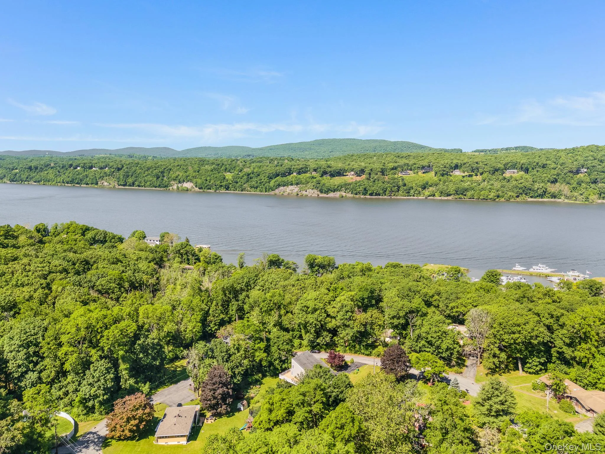 13 Riverview Circle, Hyde Park, NY, 3 Bedrooms Bedrooms, 9 Rooms Rooms,2 BathroomsBathrooms,Residential,For Rent,Riverview,0,1014215 13 Riverview Circle, Hyde Park, NY, 3 Bedrooms Bedrooms, 9 Rooms Rooms,2 BathroomsBathrooms,Residential,For Rent,Riverview,0,1014215