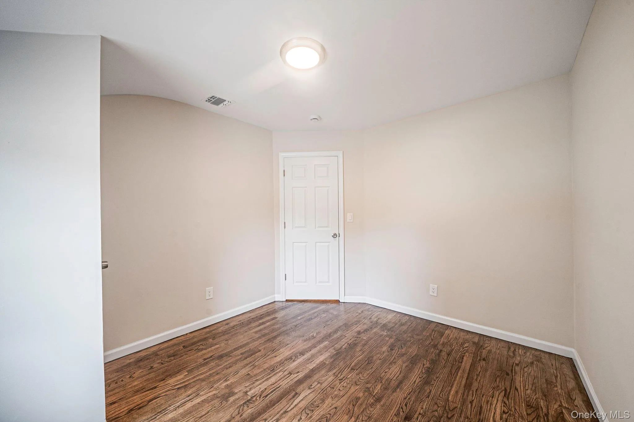 610 Americus Avenue, Brookhaven, NY, 4 Bedrooms Bedrooms, 8 Rooms Rooms,1 BathroomBathrooms,Residential Lease,For Rent,Americus,0,1014217 610 Americus Avenue, Brookhaven, NY, 4 Bedrooms Bedrooms, 8 Rooms Rooms,1 BathroomBathrooms,Residential Lease,For Rent,Americus,0,1014217
