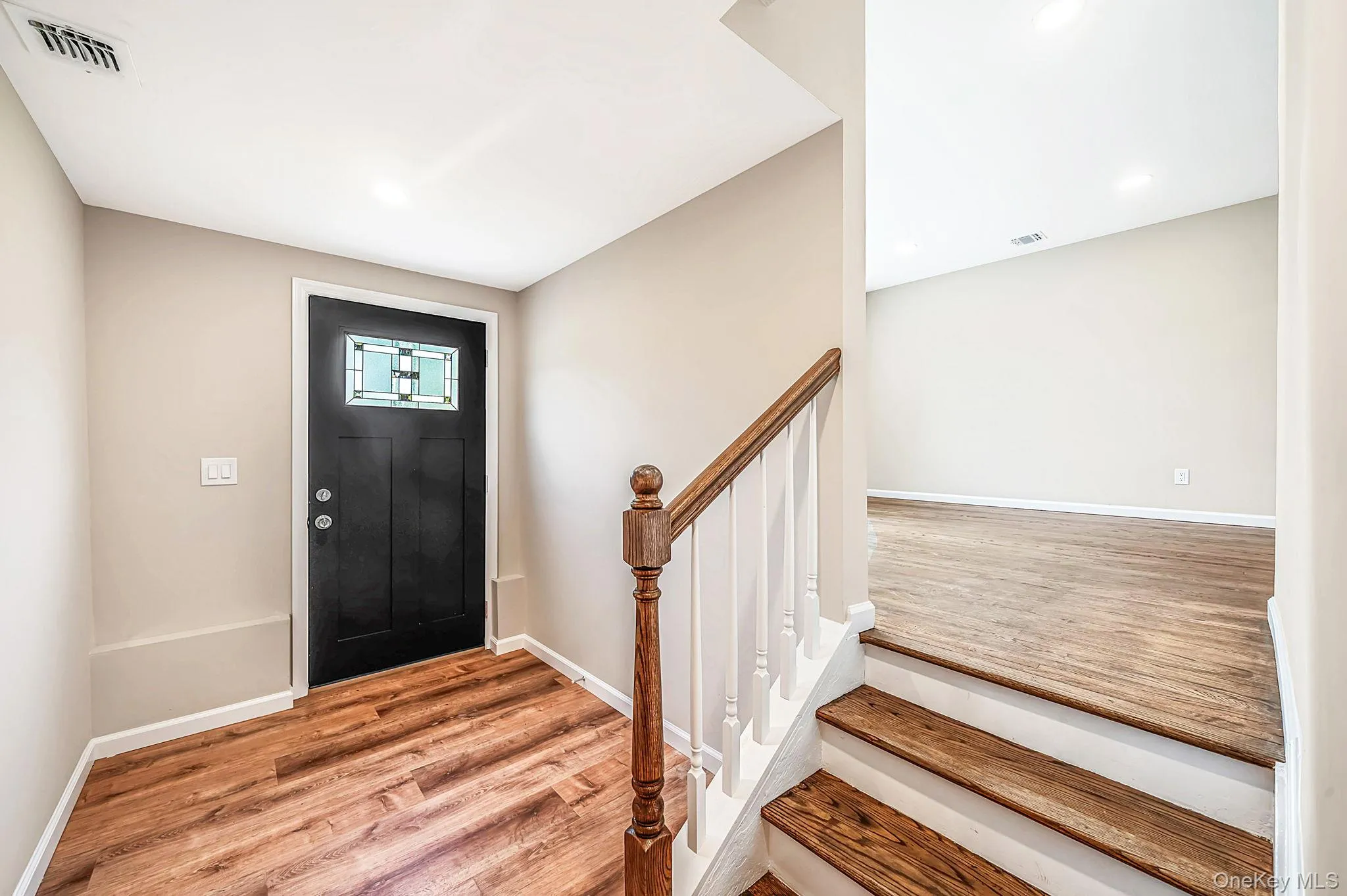 610 Americus Avenue, Brookhaven, NY, 4 Bedrooms Bedrooms, 8 Rooms Rooms,1 BathroomBathrooms,Residential Lease,For Rent,Americus,0,1014217 610 Americus Avenue, Brookhaven, NY, 4 Bedrooms Bedrooms, 8 Rooms Rooms,1 BathroomBathrooms,Residential Lease,For Rent,Americus,0,1014217