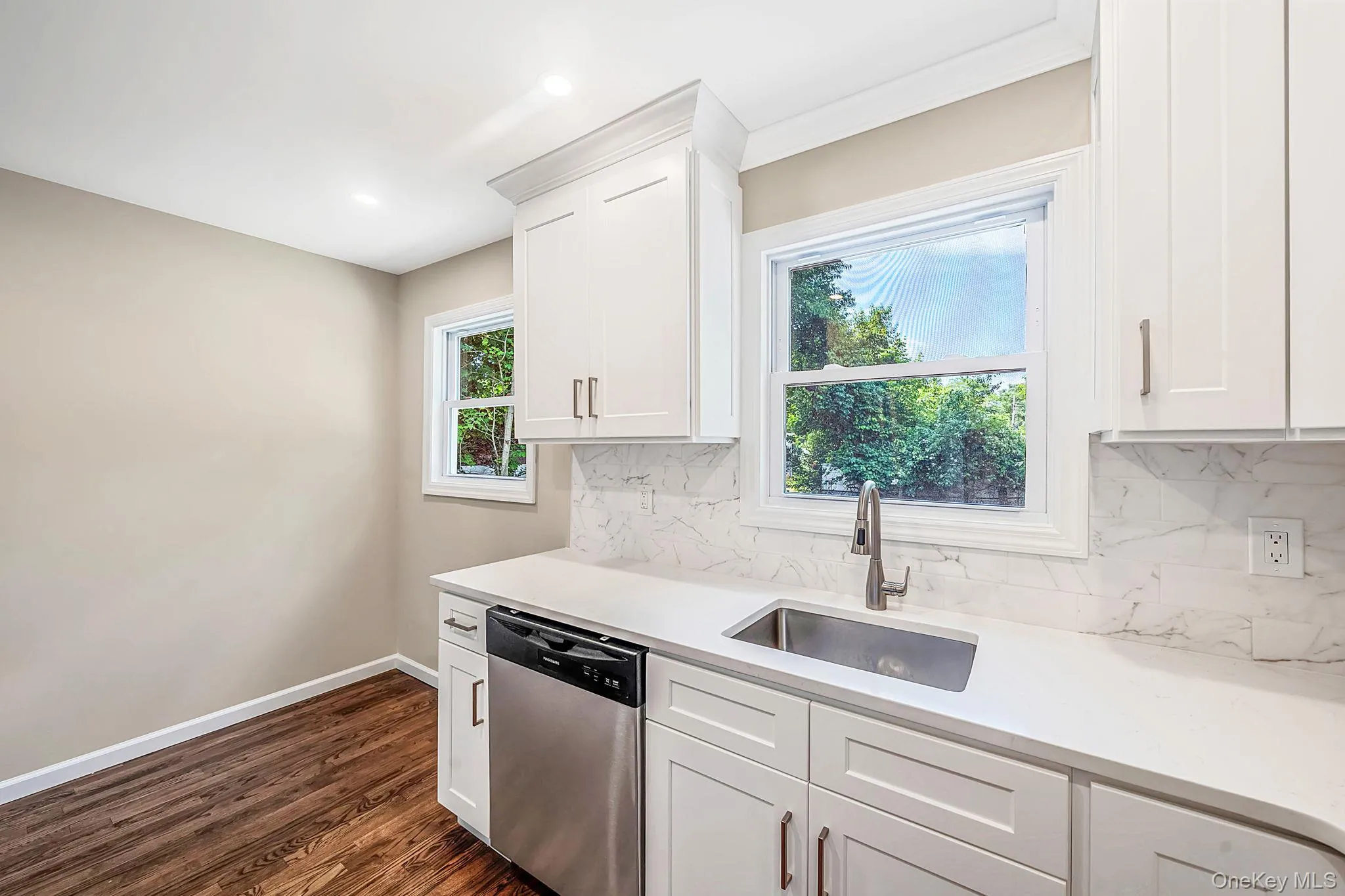 610 Americus Avenue, Brookhaven, NY, 4 Bedrooms Bedrooms, 8 Rooms Rooms,1 BathroomBathrooms,Residential Lease,For Rent,Americus,0,1014217 610 Americus Avenue, Brookhaven, NY, 4 Bedrooms Bedrooms, 8 Rooms Rooms,1 BathroomBathrooms,Residential Lease,For Rent,Americus,0,1014217