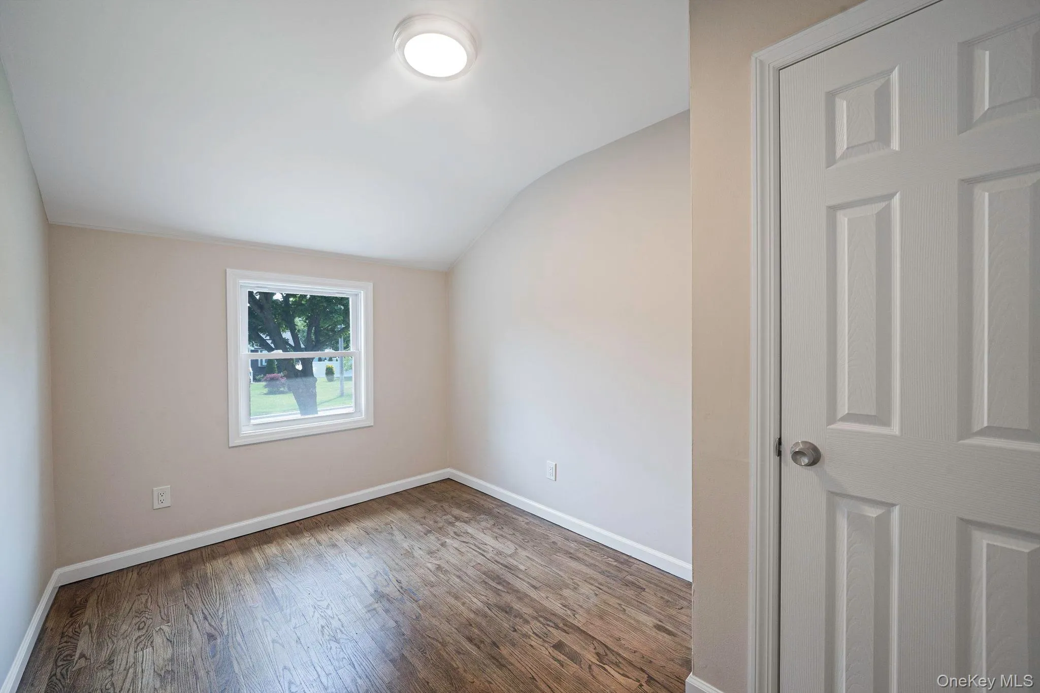 610 Americus Avenue, Brookhaven, NY, 4 Bedrooms Bedrooms, 8 Rooms Rooms,1 BathroomBathrooms,Residential Lease,For Rent,Americus,0,1014217 610 Americus Avenue, Brookhaven, NY, 4 Bedrooms Bedrooms, 8 Rooms Rooms,1 BathroomBathrooms,Residential Lease,For Rent,Americus,0,1014217
