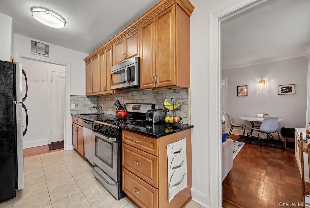 300 Broadway, Greenburgh, NY, 1 Bedroom Bedrooms, 3 Rooms Rooms,1 BathroomBathrooms,Residential,For Rent,Broadway,0,1014218 300 Broadway, Greenburgh, NY, 1 Bedroom Bedrooms, 3 Rooms Rooms,1 BathroomBathrooms,Residential,For Rent,Broadway,0,1014218
