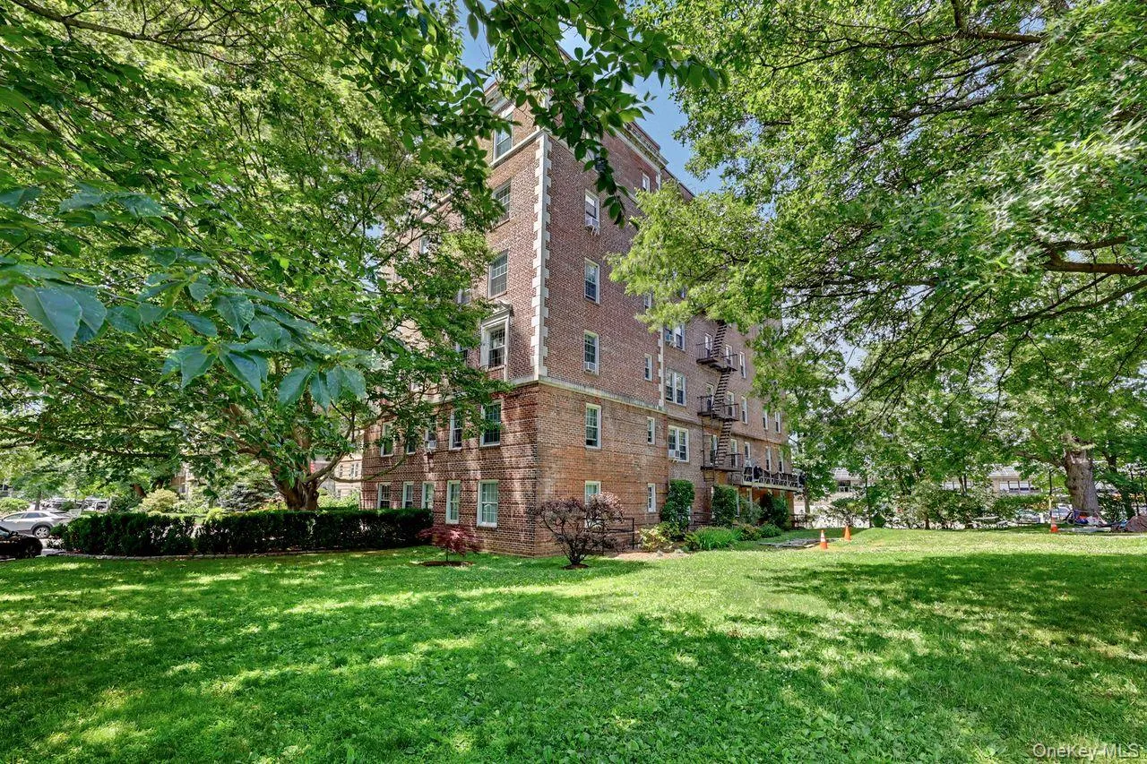 300 Broadway, Greenburgh, NY, 1 Bedroom Bedrooms, 3 Rooms Rooms,1 BathroomBathrooms,Residential,For Rent,Broadway,0,1014218 300 Broadway, Greenburgh, NY, 1 Bedroom Bedrooms, 3 Rooms Rooms,1 BathroomBathrooms,Residential,For Rent,Broadway,0,1014218