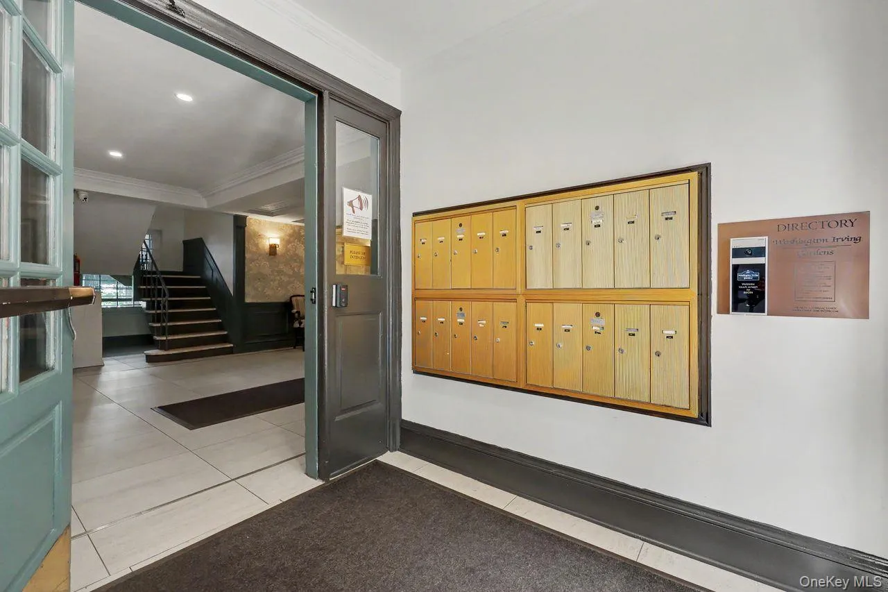 300 Broadway, Greenburgh, NY, 1 Bedroom Bedrooms, 3 Rooms Rooms,1 BathroomBathrooms,Residential,For Rent,Broadway,0,1014218 300 Broadway, Greenburgh, NY, 1 Bedroom Bedrooms, 3 Rooms Rooms,1 BathroomBathrooms,Residential,For Rent,Broadway,0,1014218