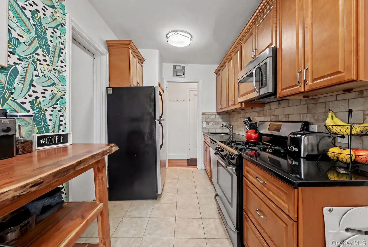 300 Broadway, Greenburgh, NY, 1 Bedroom Bedrooms, 3 Rooms Rooms,1 BathroomBathrooms,Residential,For Rent,Broadway,0,1014218 300 Broadway, Greenburgh, NY, 1 Bedroom Bedrooms, 3 Rooms Rooms,1 BathroomBathrooms,Residential,For Rent,Broadway,0,1014218