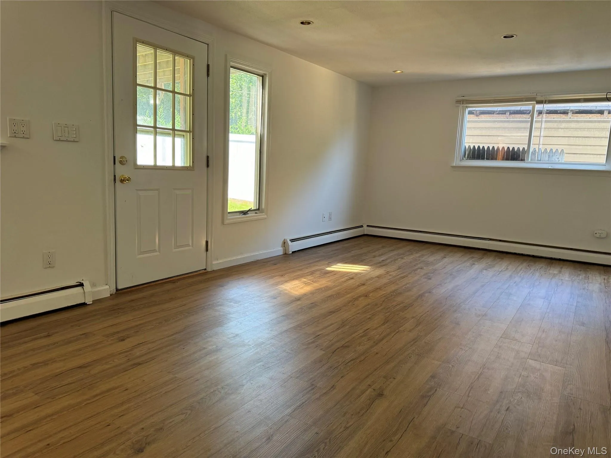 46 Lane Drive, Oyster Bay, NY, 2 Bedrooms Bedrooms, 5 Rooms Rooms,1 BathroomBathrooms,Residential Lease,For Rent,Lane,0,1014225 46 Lane Drive, Oyster Bay, NY, 2 Bedrooms Bedrooms, 5 Rooms Rooms,1 BathroomBathrooms,Residential Lease,For Rent,Lane,0,1014225