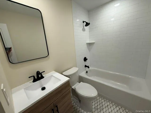 1 Atlantic Avenue, Oyster Bay, NY, 1 Bedroom Bedrooms, 4 Rooms Rooms,1 BathroomBathrooms,Residential,For Rent,Atlantic,0,KEY1014230 1 Atlantic Avenue, Oyster Bay, NY, 1 Bedroom Bedrooms, 4 Rooms Rooms,1 BathroomBathrooms,Residential,For Rent,Atlantic,0,KEY1014230