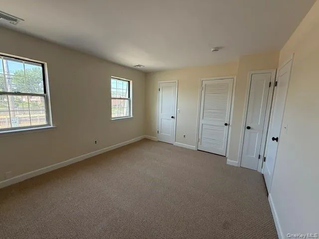 1 Atlantic Avenue, Oyster Bay, NY, 1 Bedroom Bedrooms, 4 Rooms Rooms,1 BathroomBathrooms,Residential,For Rent,Atlantic,0,KEY1014230 1 Atlantic Avenue, Oyster Bay, NY, 1 Bedroom Bedrooms, 4 Rooms Rooms,1 BathroomBathrooms,Residential,For Rent,Atlantic,0,KEY1014230