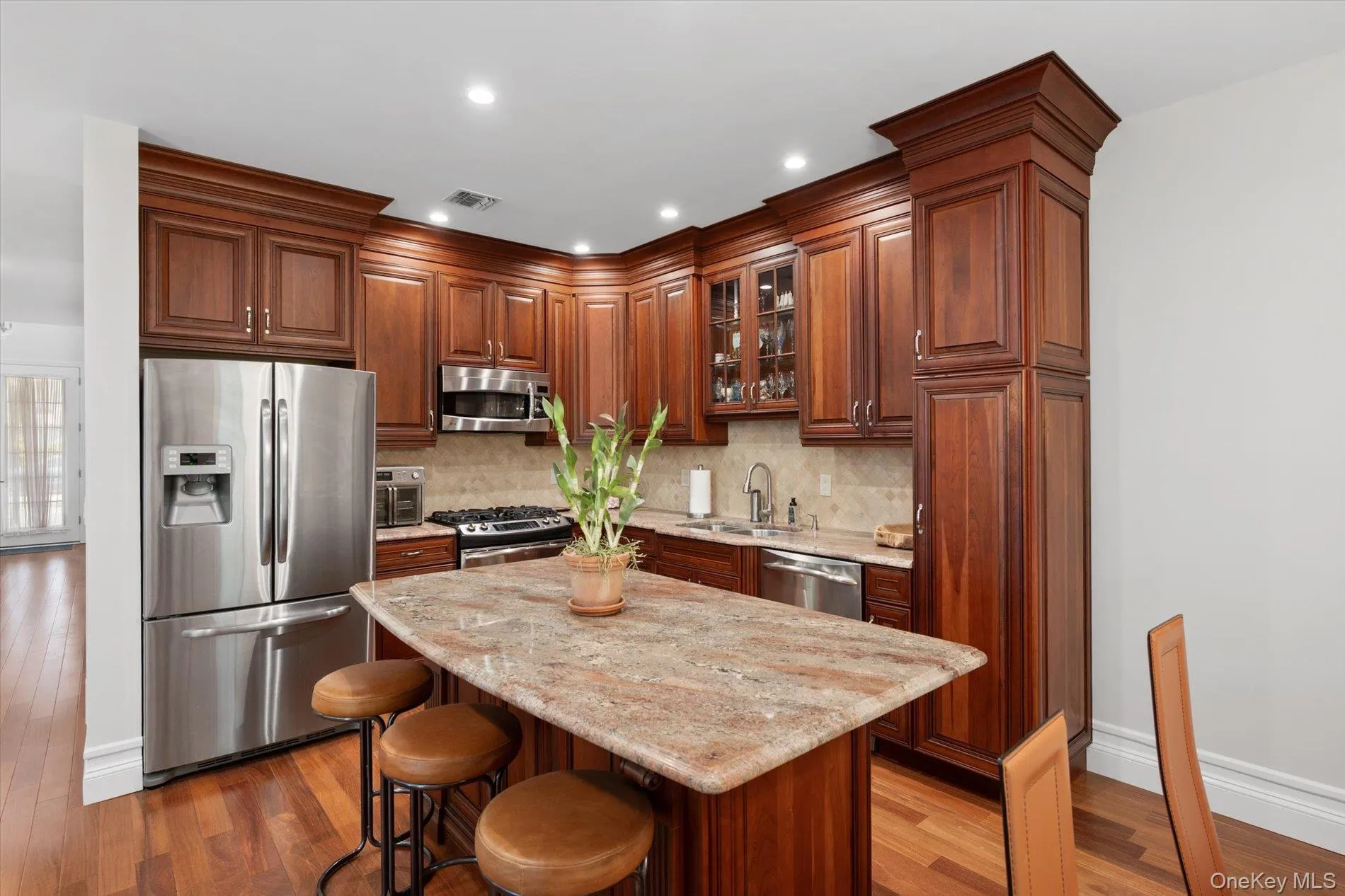 517 Bardini Drive, Huntington, NY, 2 Bedrooms Bedrooms, 6 Rooms Rooms,2 BathroomsBathrooms,Residential,For Rent,Bardini,0,1014231 517 Bardini Drive, Huntington, NY, 2 Bedrooms Bedrooms, 6 Rooms Rooms,2 BathroomsBathrooms,Residential,For Rent,Bardini,0,1014231