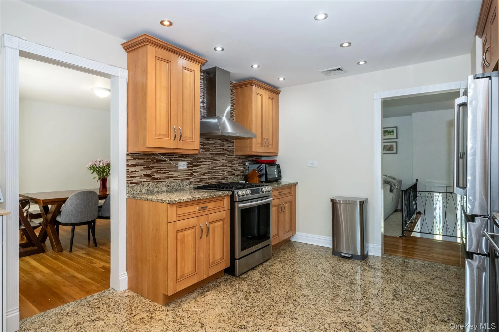 18 Carlyle Place, Greenburgh, NY, 3 Bedrooms Bedrooms, 7 Rooms Rooms,2 BathroomsBathrooms,Residential Lease,For Rent,Carlyle,0,KEY1014233 18 Carlyle Place, Greenburgh, NY, 3 Bedrooms Bedrooms, 7 Rooms Rooms,2 BathroomsBathrooms,Residential Lease,For Rent,Carlyle,0,KEY1014233
